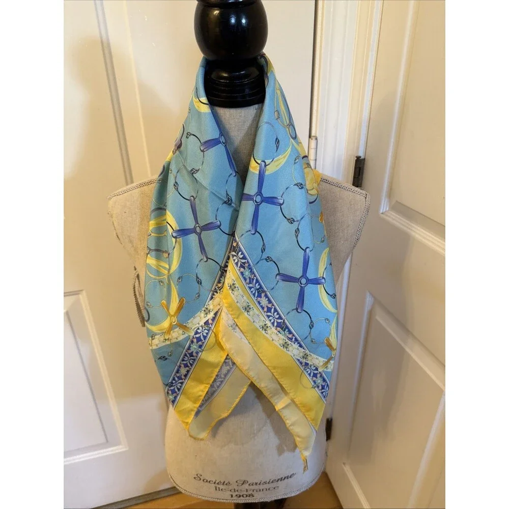 Cristella blue yellow